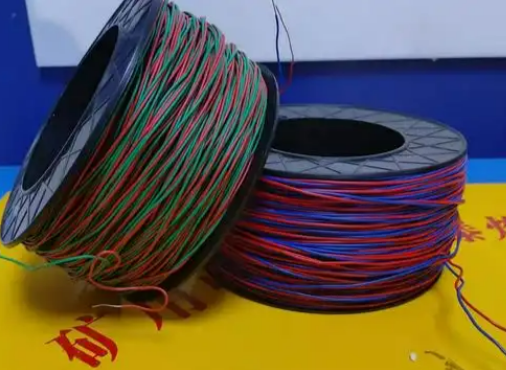 平武放炮线的主要材质有哪些？不同材质的适用场景有何区别？